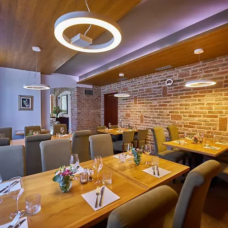 Hotel Garni Patriot Гостевой дом 3*