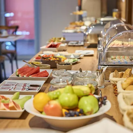 Garni Patriot بيت ضيافة 3*