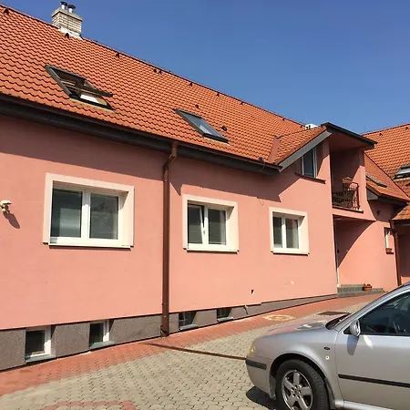 Gæstehus Garni Patriot Trnava